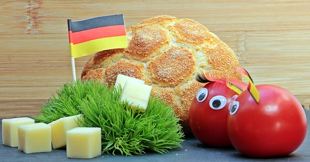 她显然不愿 她显然不愿